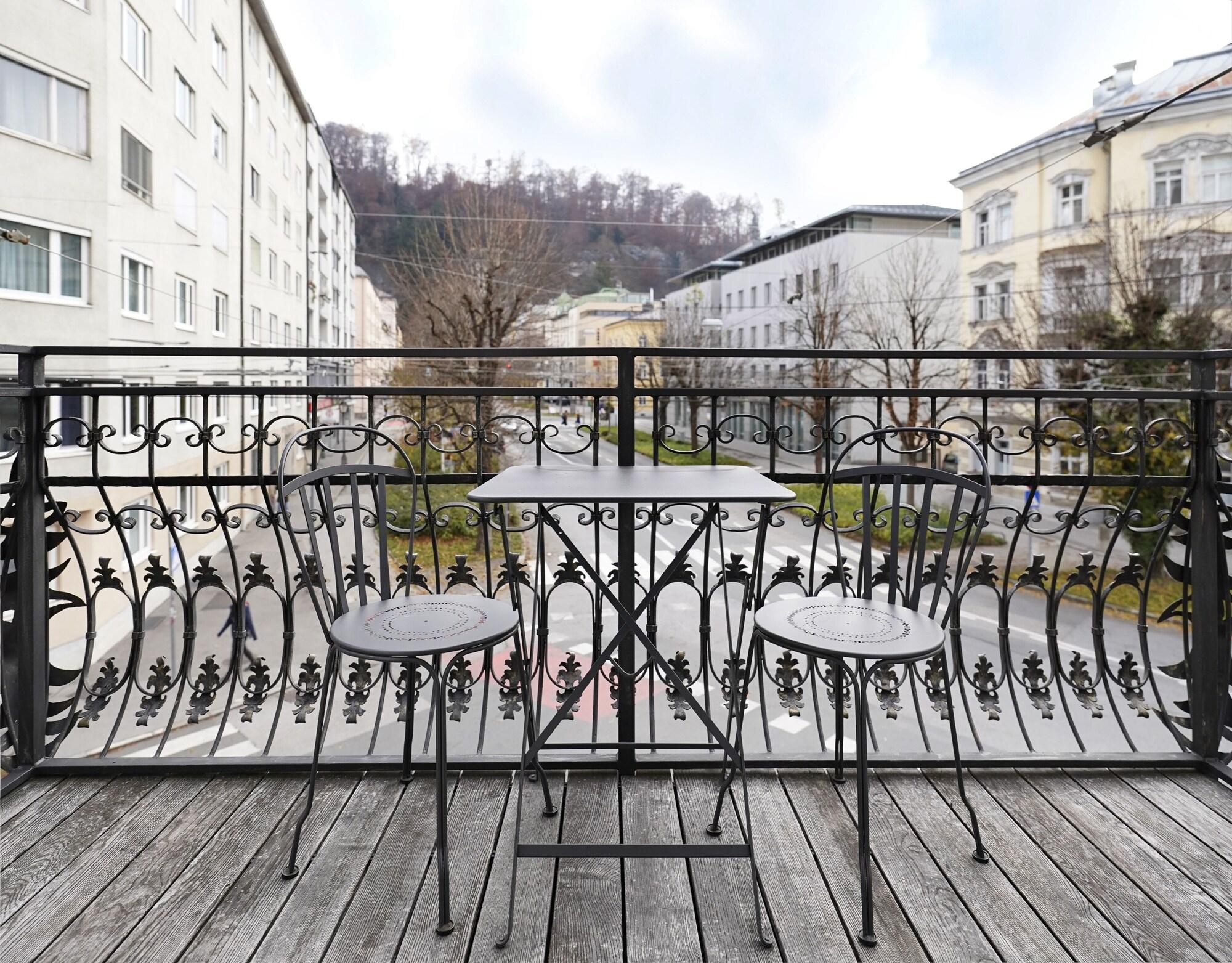 Numa L Mozart Aparthotel Salzburg Bagian luar foto